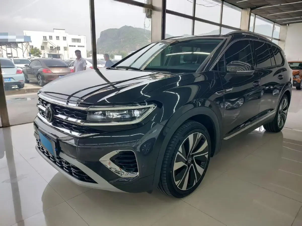 2021 Volkswagen Talagon 2.0T 220HP L4 7DCT