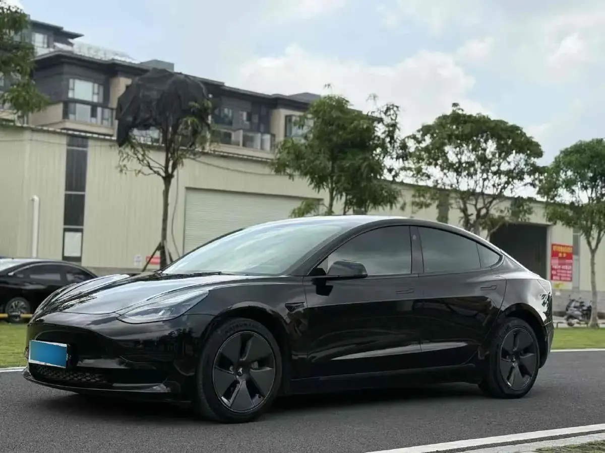 2022 Tesla Model 3 BEV 60KWH