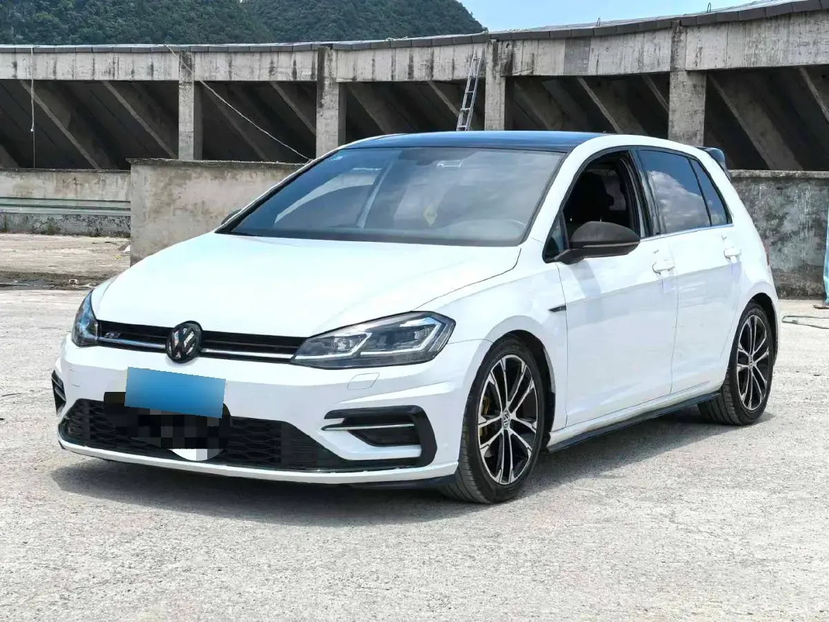 2018 Volkswagen Golf 1.4T 150HP L4 7DCT
