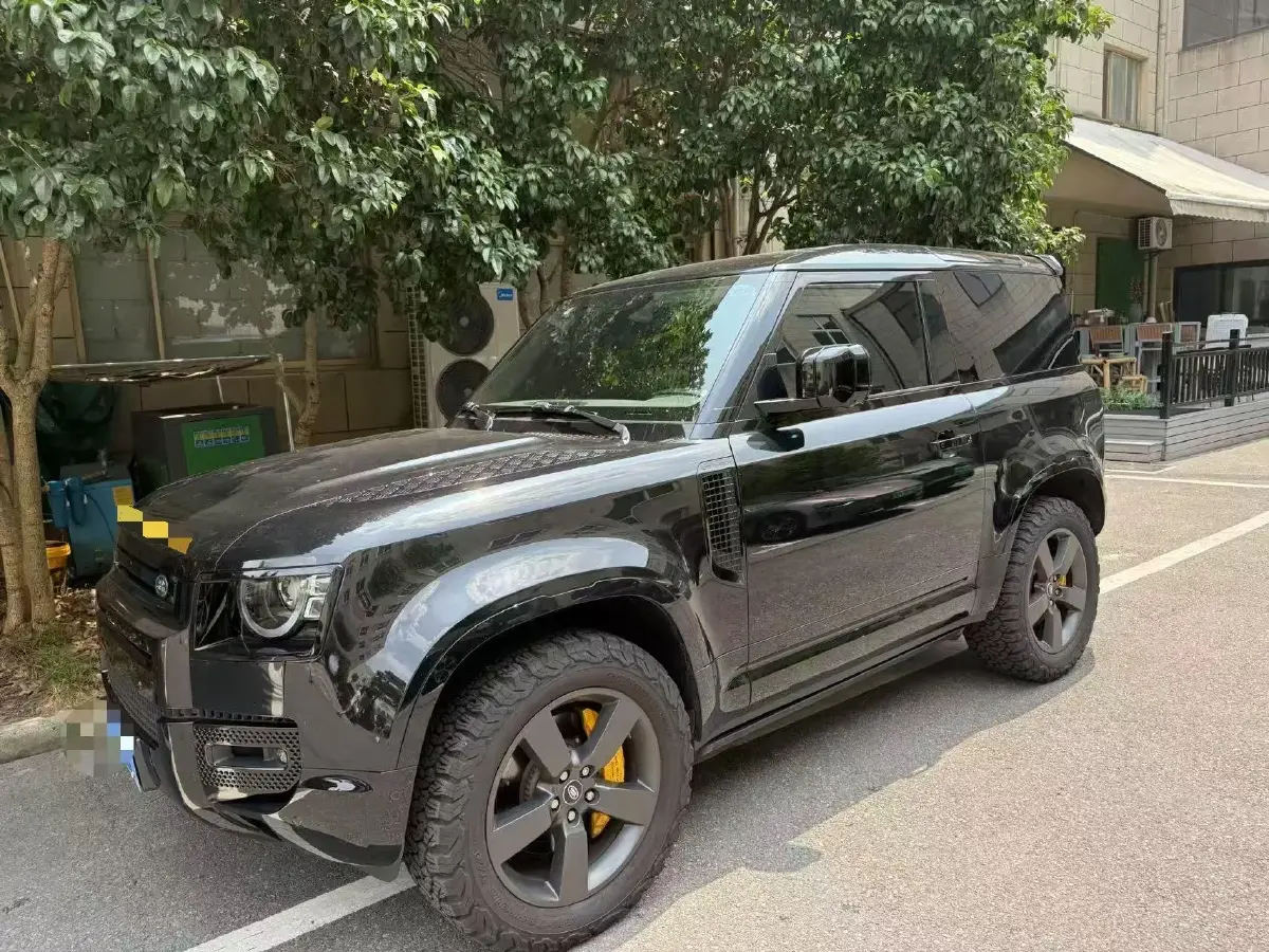 2024 Land Rover Defender 3.0T 400HP L6 8AT