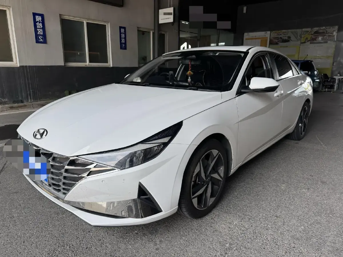 2021 Hyundai Elantra 1.5L 115HP L4 CVT