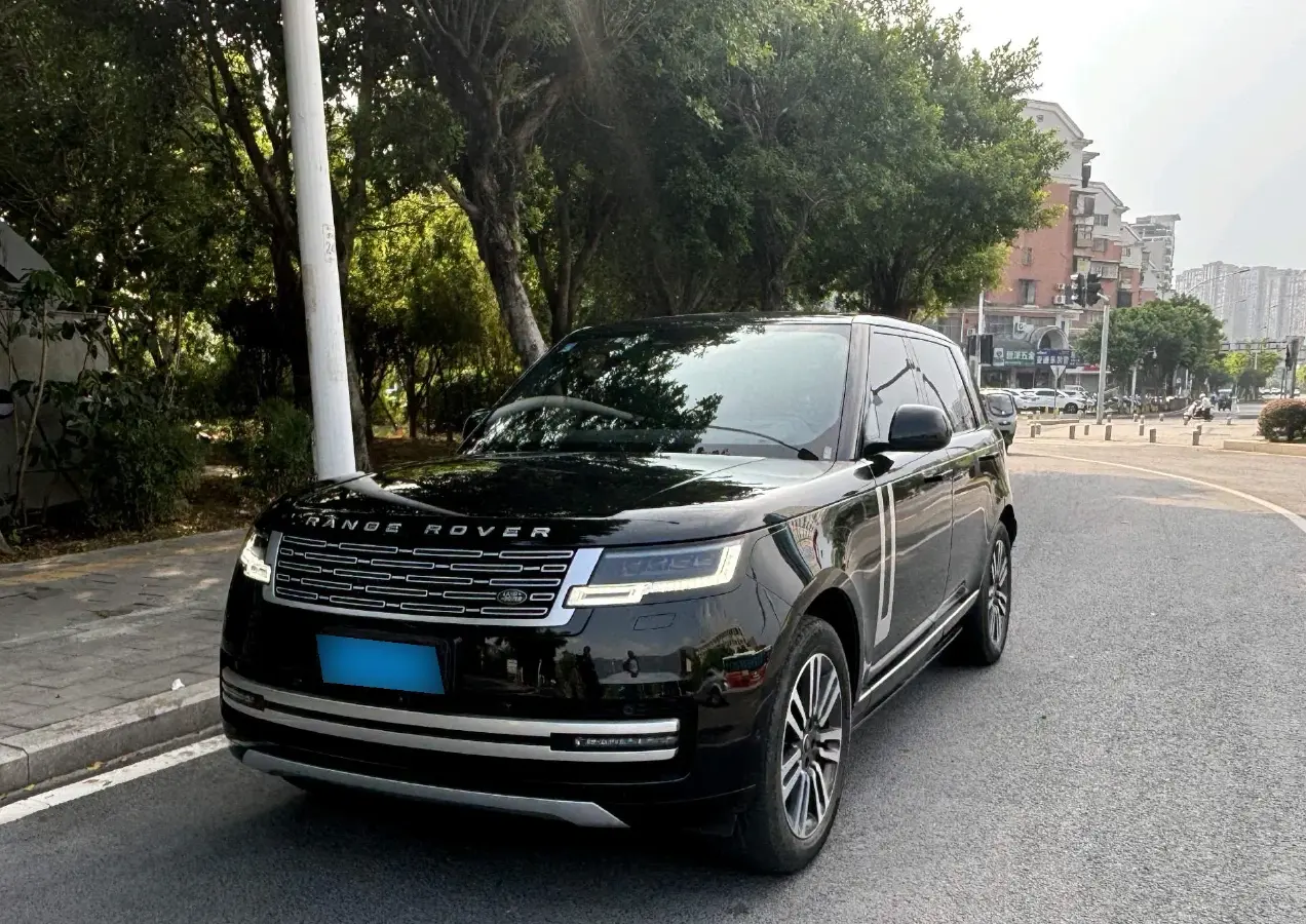 2023 Land Rover Range Rover 3.0T 400HP L6 8AT