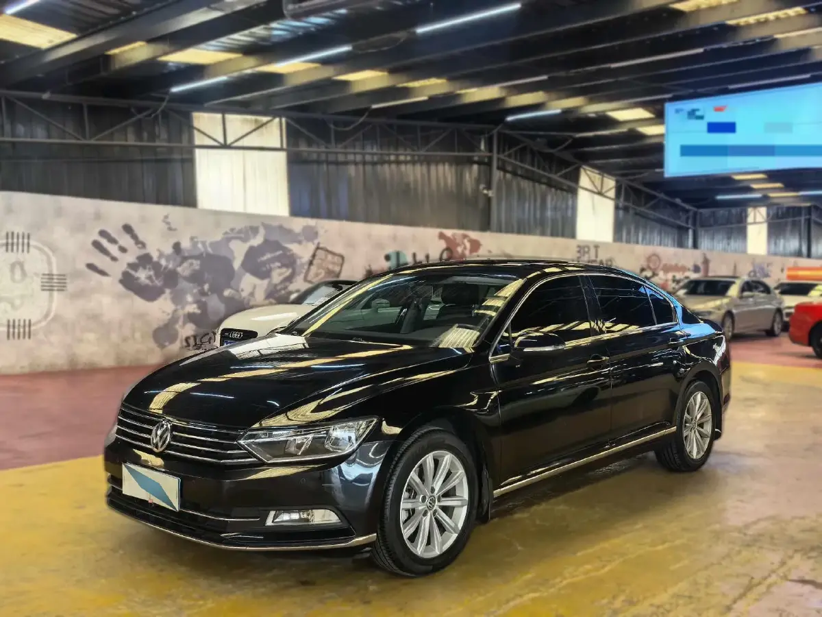 2017 Volkswagen Magotan 1.8T 180HP L4 7DCT