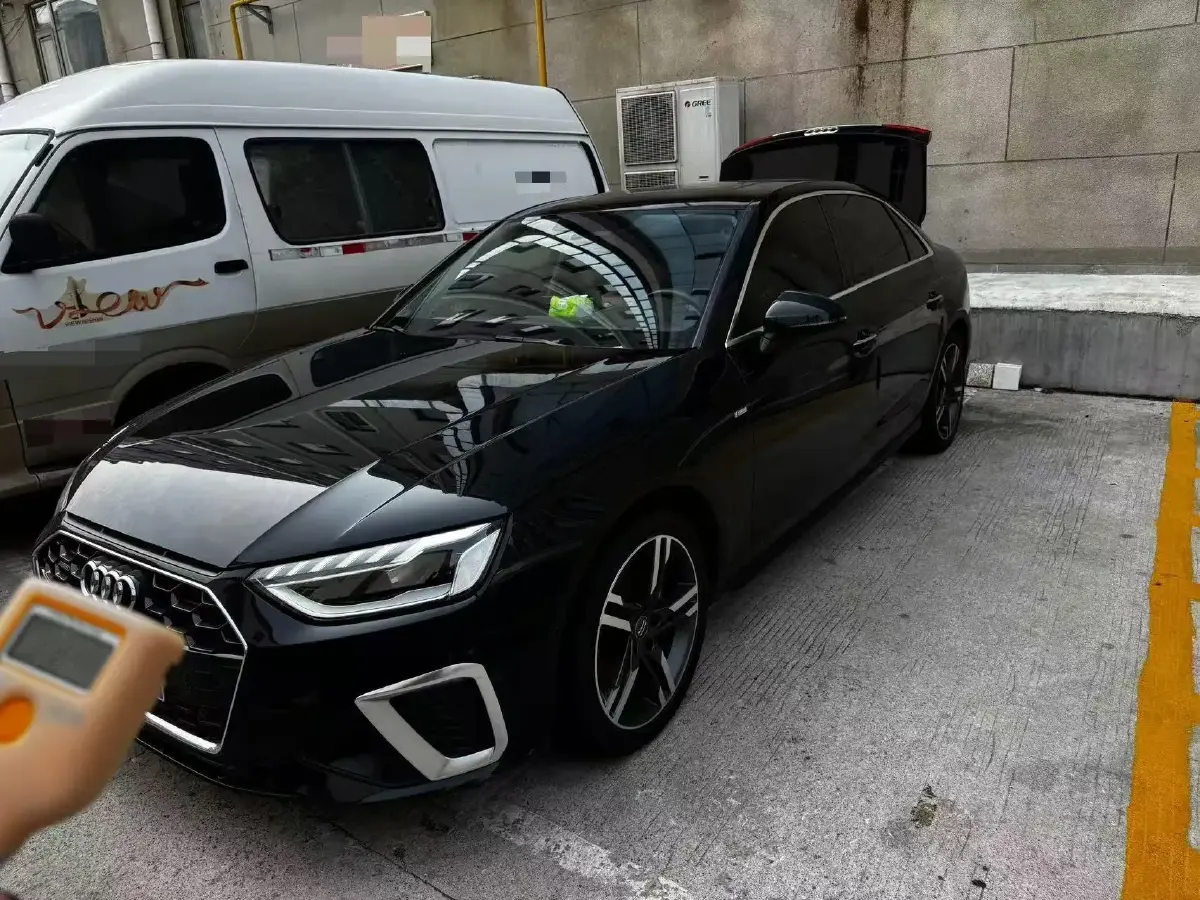 2020 Audi A4L 2.0T 190HP L4 7DCT