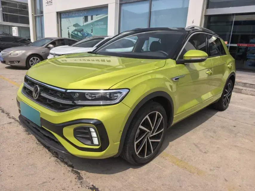 2023 Volkswagen T-Roc 1.5T 160HP L4 7DCT