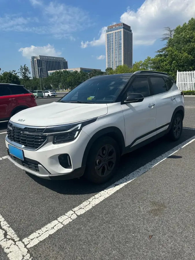 2023 Kia Seltos 1.5L 115HP L4 CVT