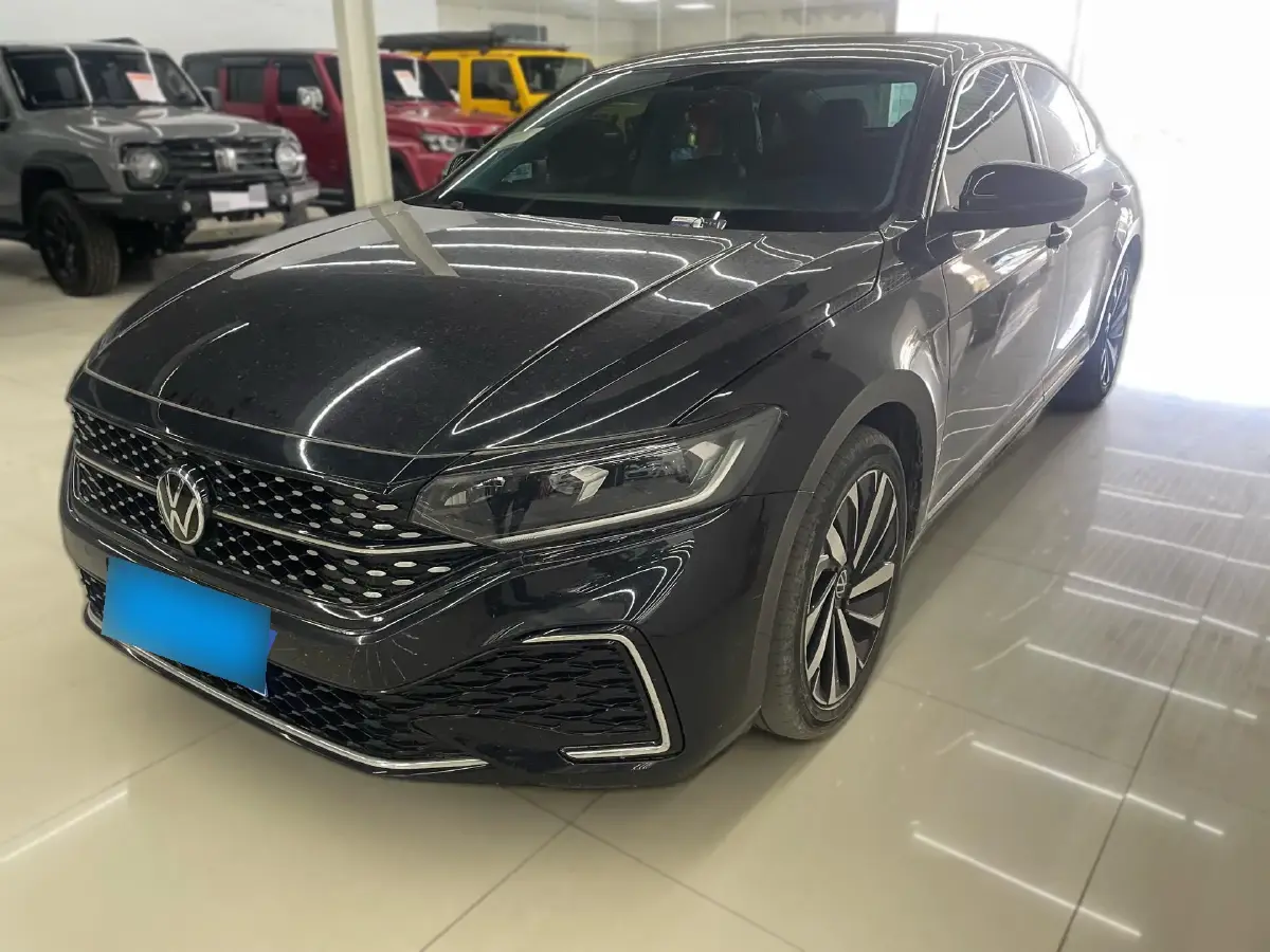 2021 Volkswagen Passat 2.0T 186HP L4 7DCT