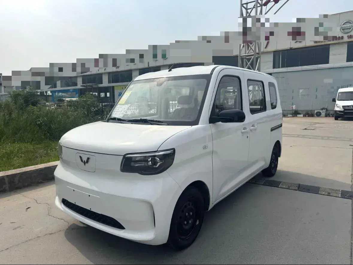 2025 WuLing ZhiGuang BEV 17.7KWH