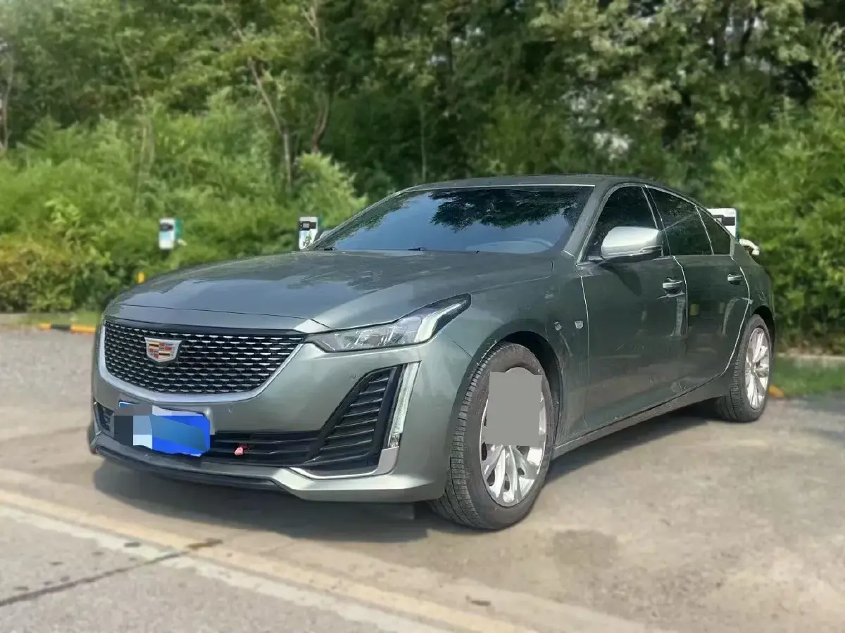 2023 Cadillac CT5 2.0T 237HP L4 10AT