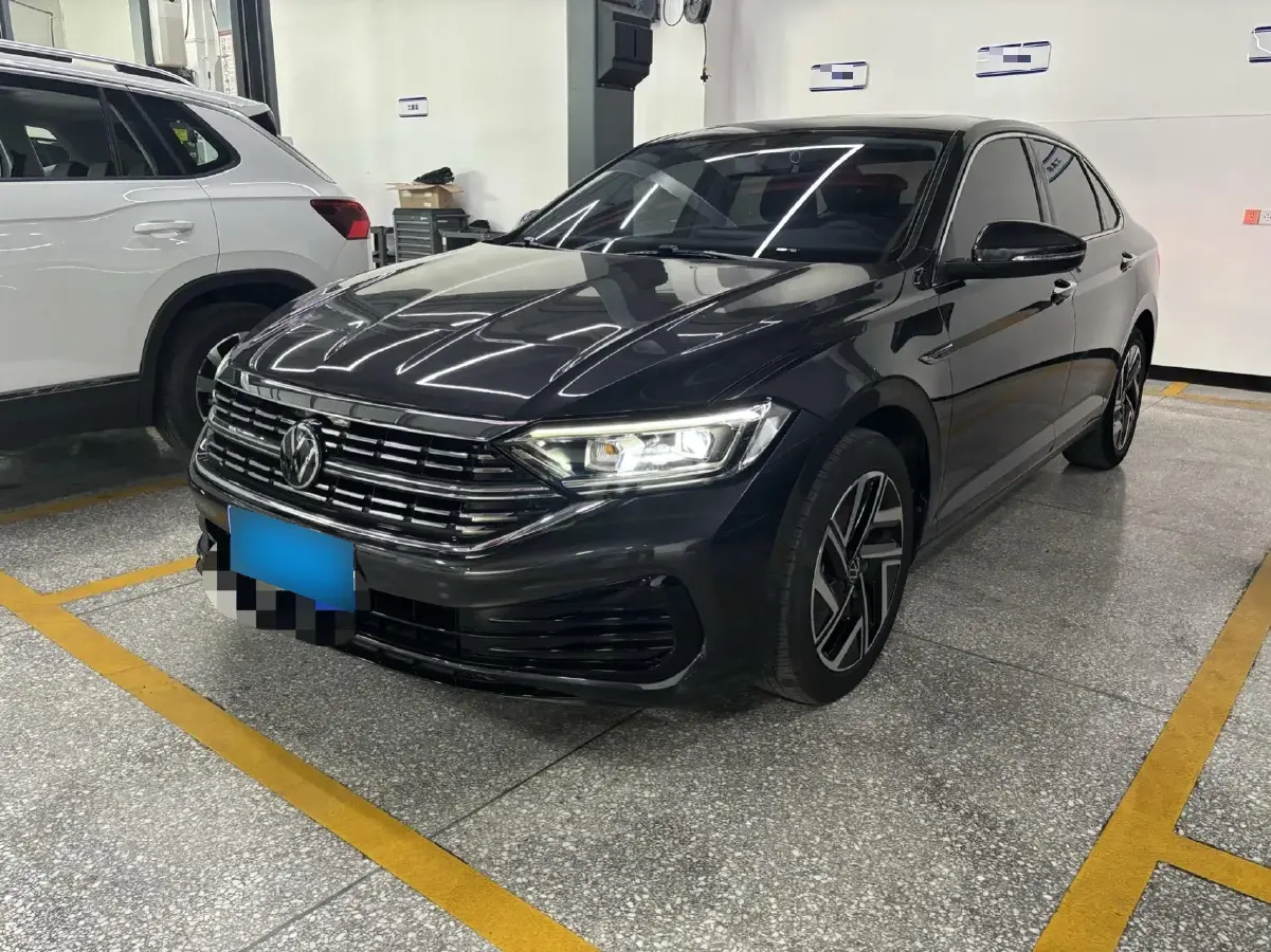 2023 Volkswagen Sagitar 1.4T 150HP L4 7DCT