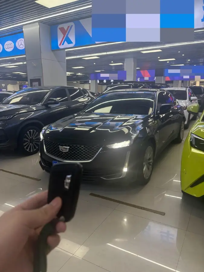 2022 Cadillac CT5 2.0T 237HP L4 10AT