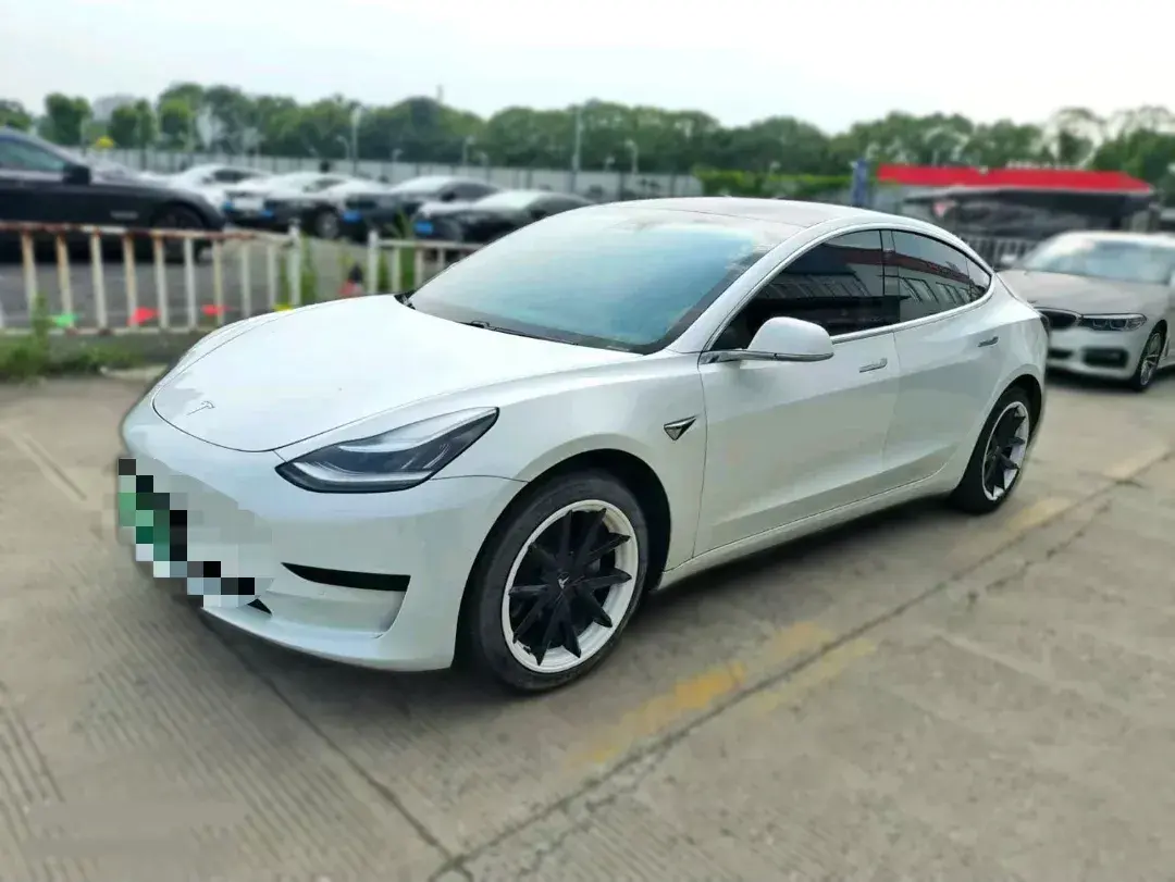 2019 Tesla Model 3 BEV 52KWH