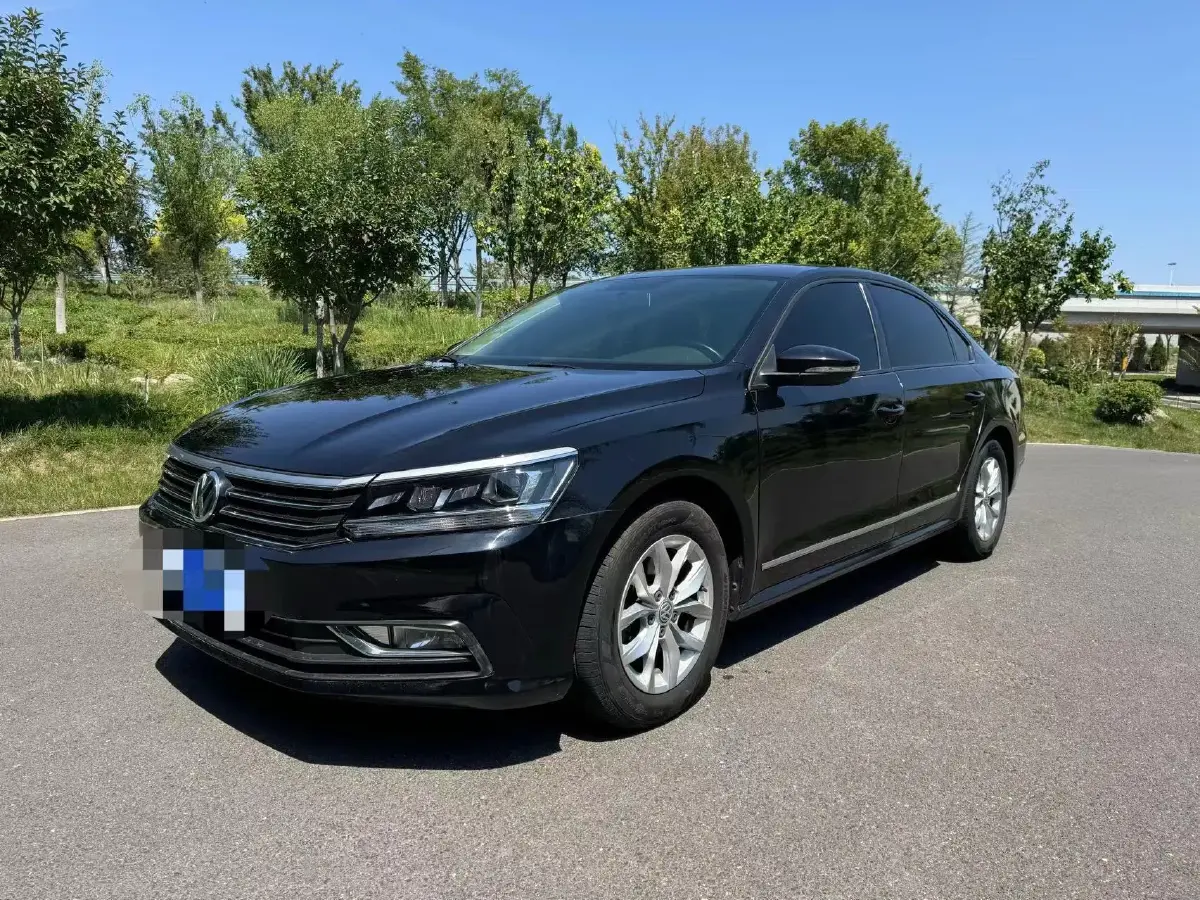 2016 Volkswagen Passat 1.4T 150HP L4 7DCT