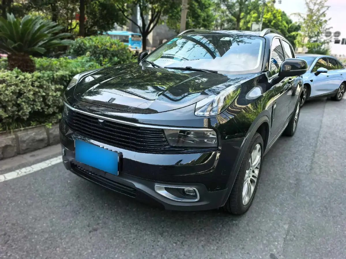 2019 LYNK&CO 01 2.0T 190HP L4 6AT