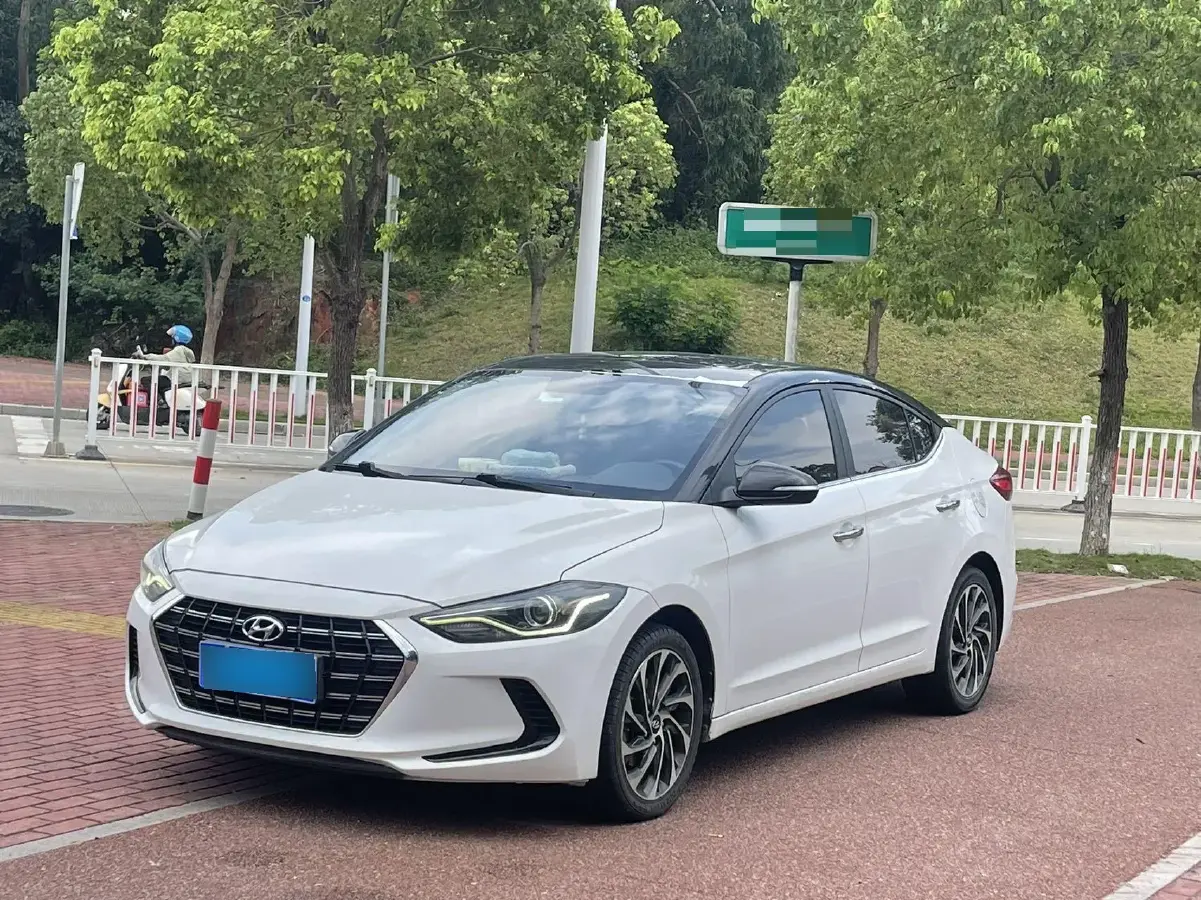 2020 Hyundai Elantra 1.5L 115HP L4 CVT