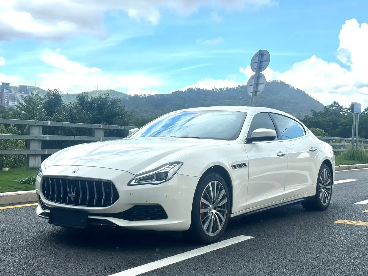 2018 Maserati Quattroporte 3.0T 350HP V6 8AT