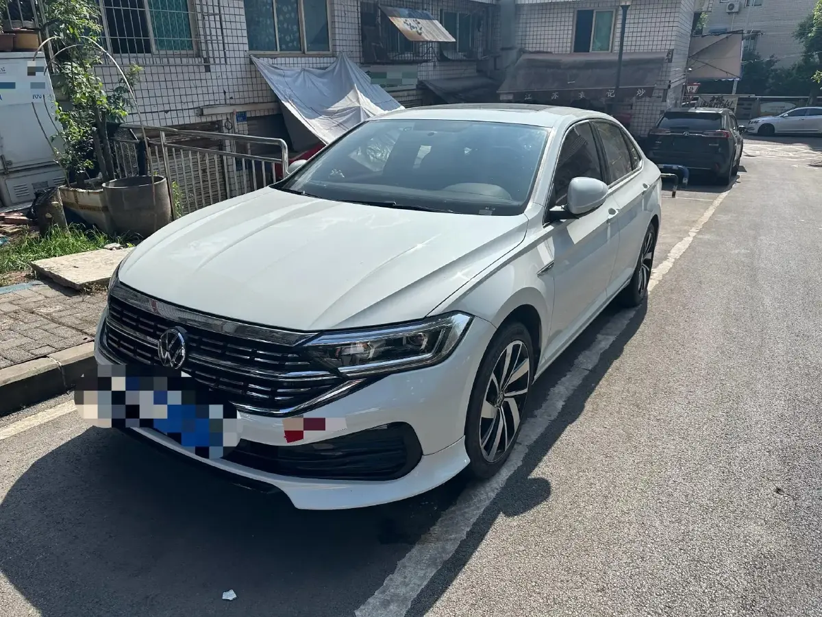 2023 Volkswagen Sagitar 1.4T 150HP L4 7DCT