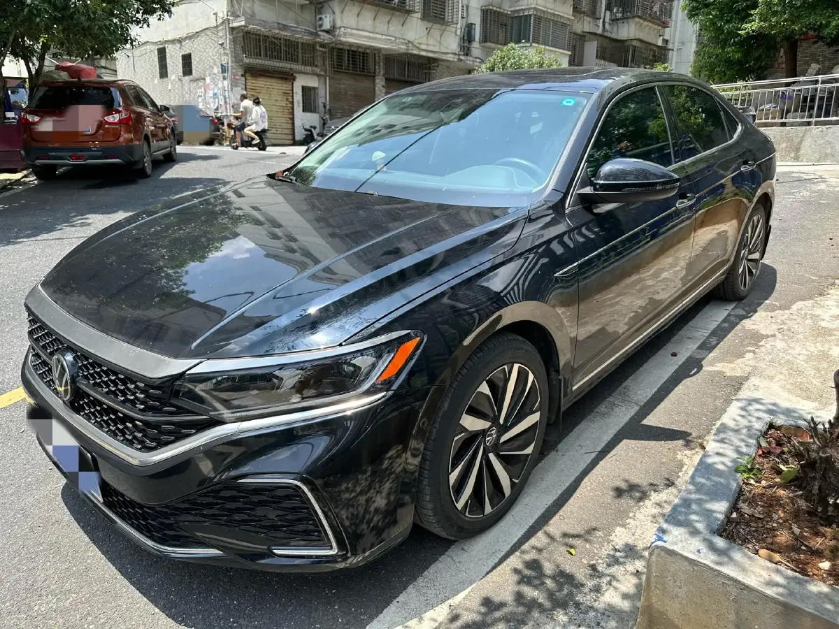 2022 Volkswagen Passat 2.0T 186HP L4 7DCT