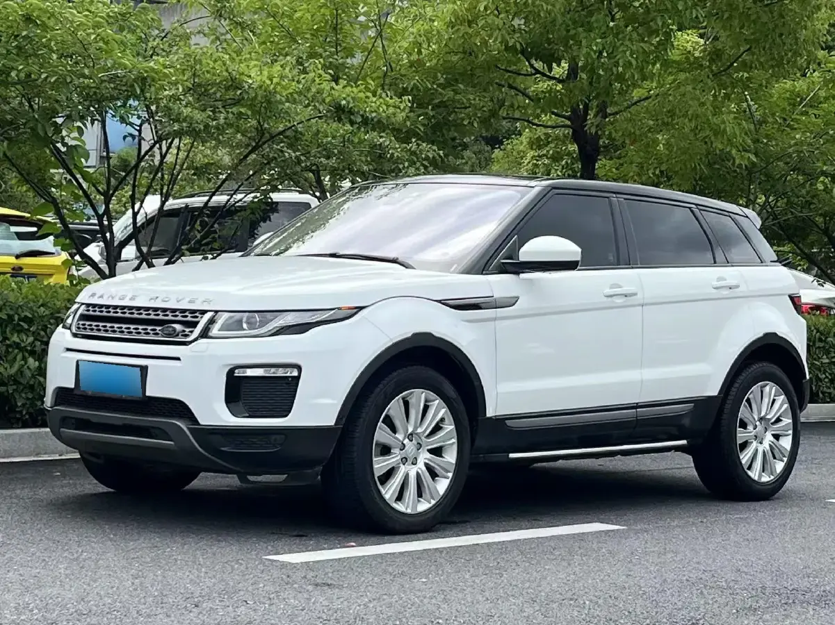 2018 Land Rover Range Rover Evoque 2.0T 241HP L4 9AT