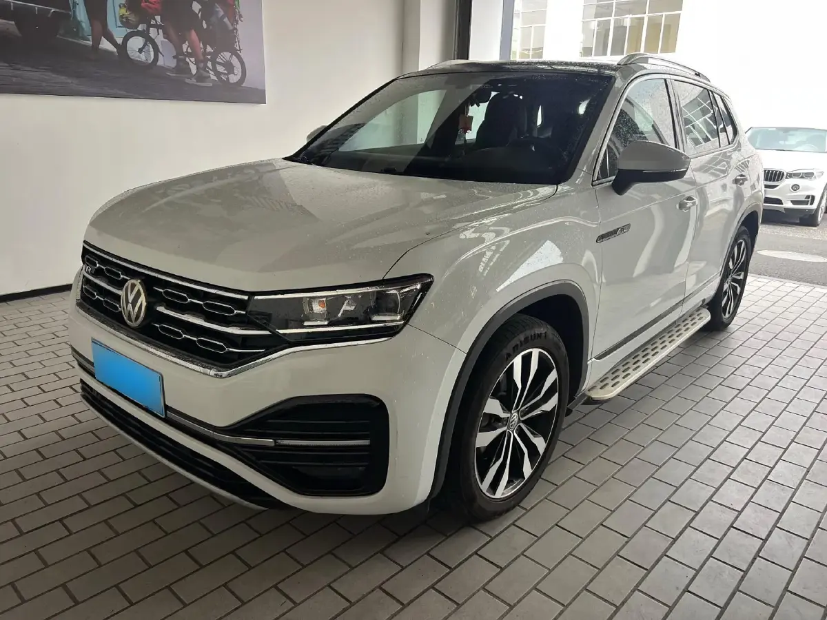 2019 Volkswagen Tayron 2.0T 220HP L4 7DCT
