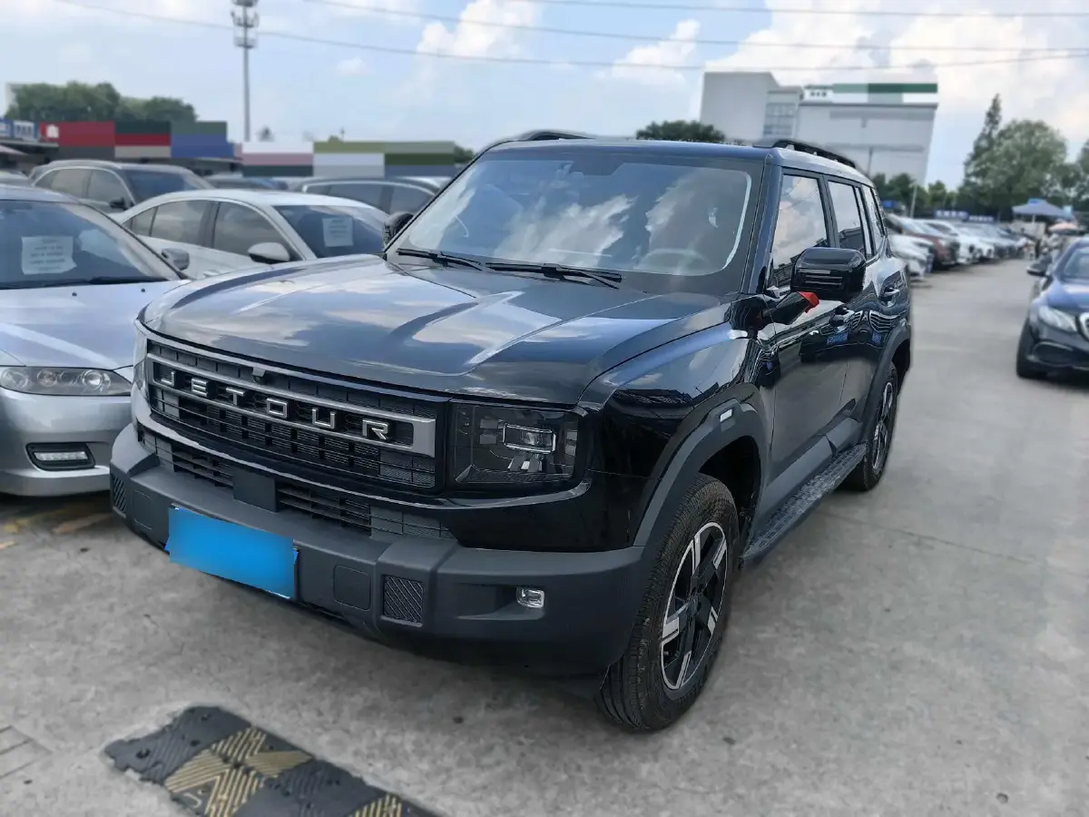 2025 Jetour Freeman 1.5T 184HP L4 7DCT