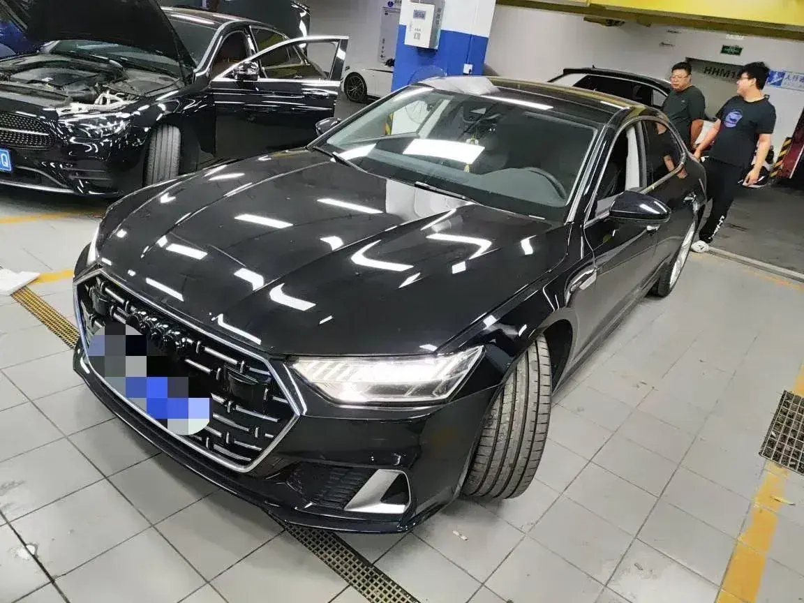 2024 Audi A7L 2.0T 245HP L4 7DCT