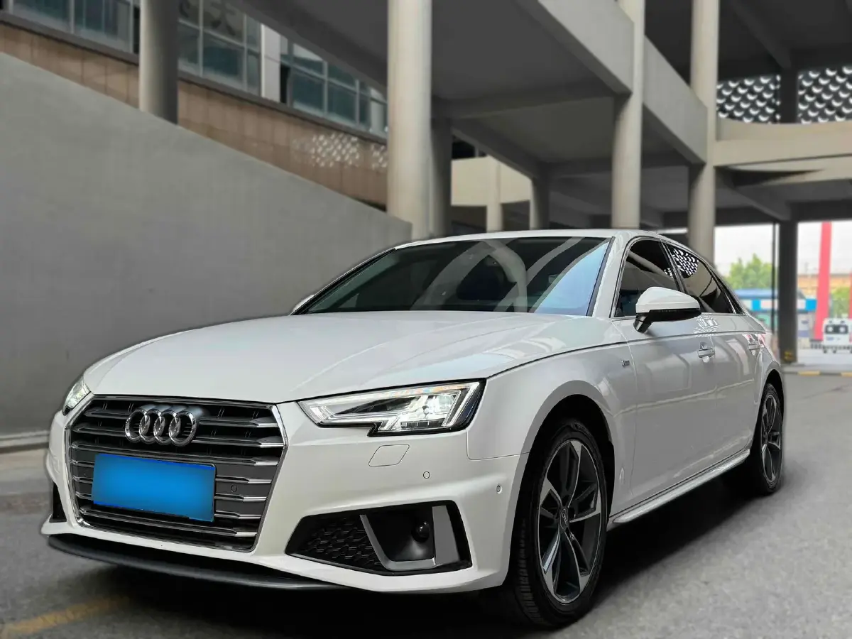 2019 Audi A4L 2.0T 190HP L4 7DCT