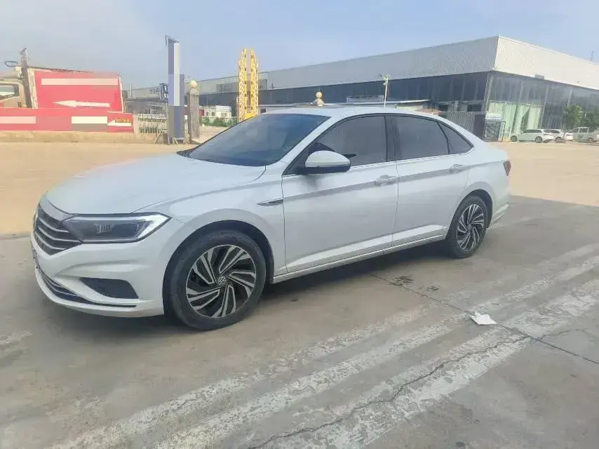 2021 Volkswagen Sagitar 1.4T 150HP L4 7DCT