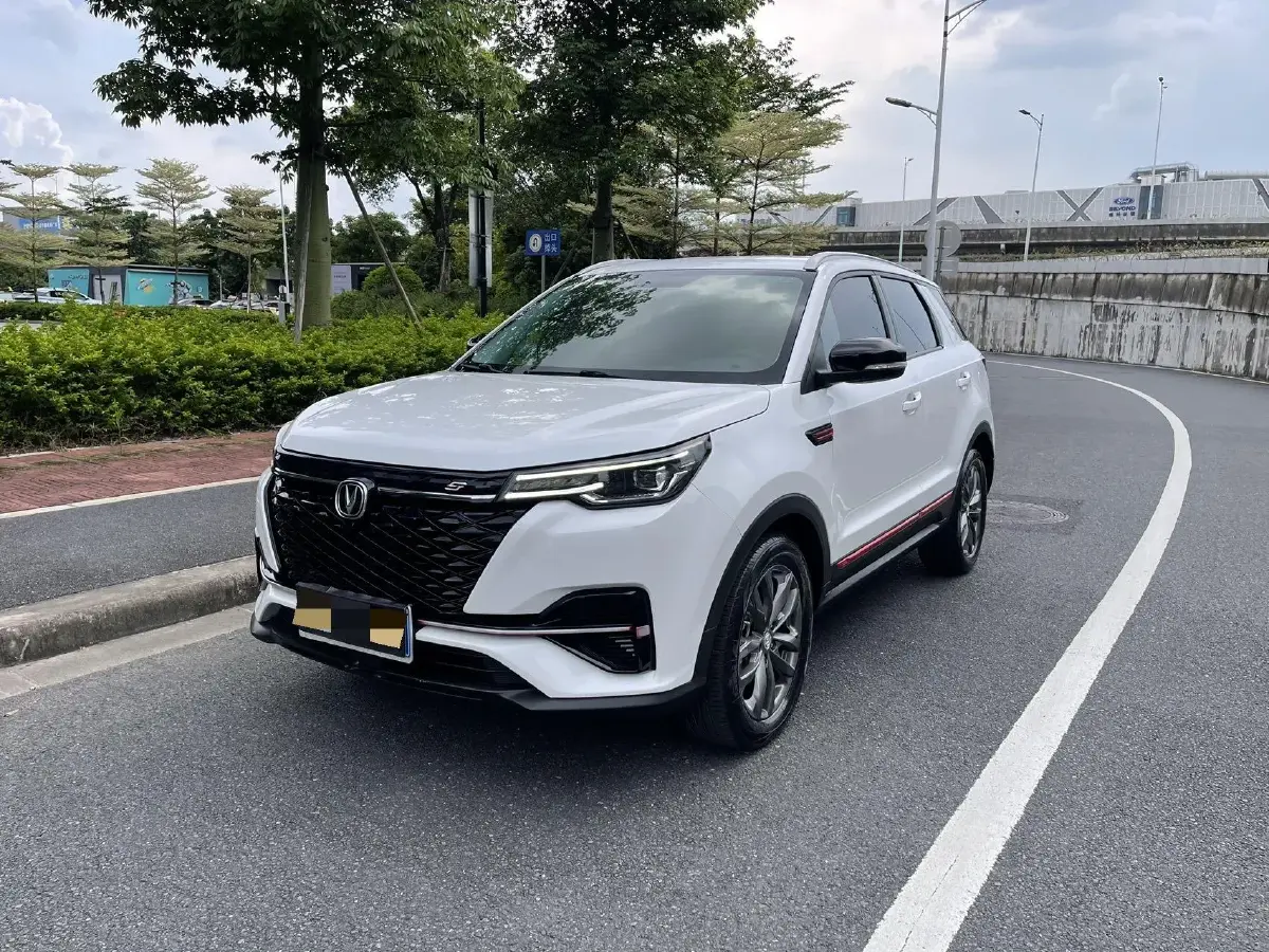 2021 ChangAn CS55 Plus 1.5T 180HP L4 6MT