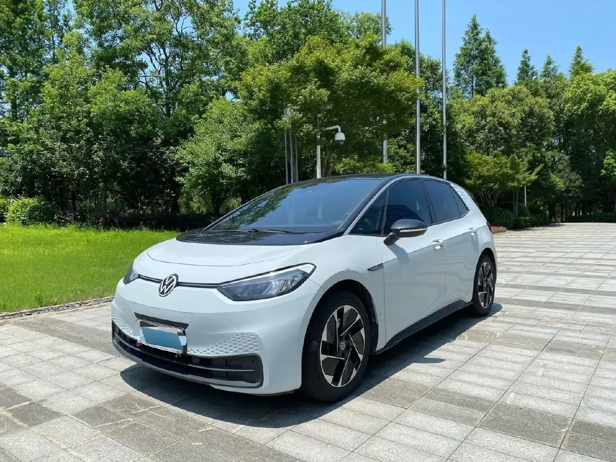 2023 Volkswagen ID.3 BEV 52.8KWH