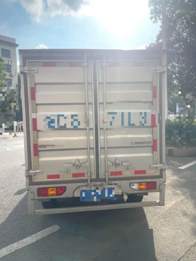 2021 WuLing RongGuang Mini Truck Special 1.5L 99HP L4 5MT,autocango,china used car exporter,china ev exporter,chinese used car exporter,chinese used ev exporter