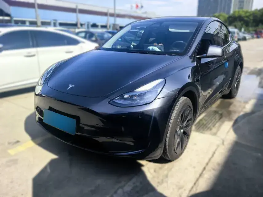 2024 Tesla Model Y BEV 60KWH