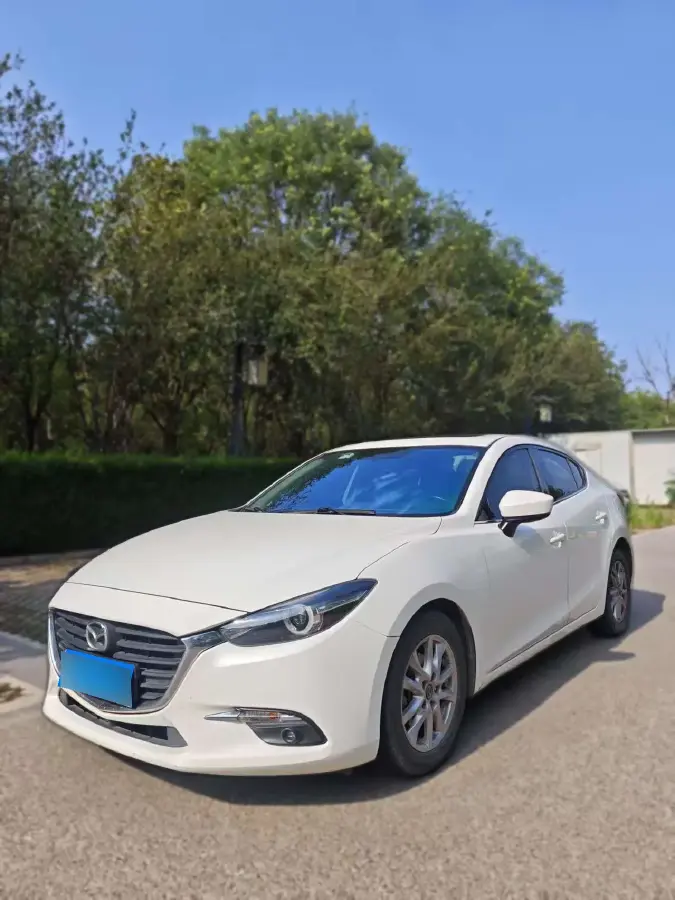2017 Mazda 3 Axela 1.5L 117HP L4 6AT