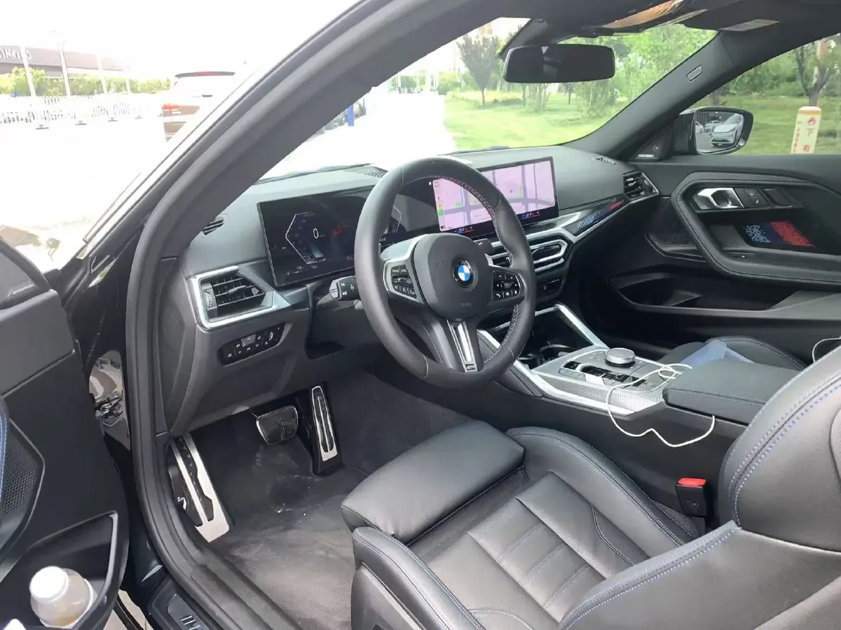 2024 BMW 3.0T 333HP L6 8AT,autocango,china used car exporter,china ev exporter,chinese used car exporter,chinese used ev exporter