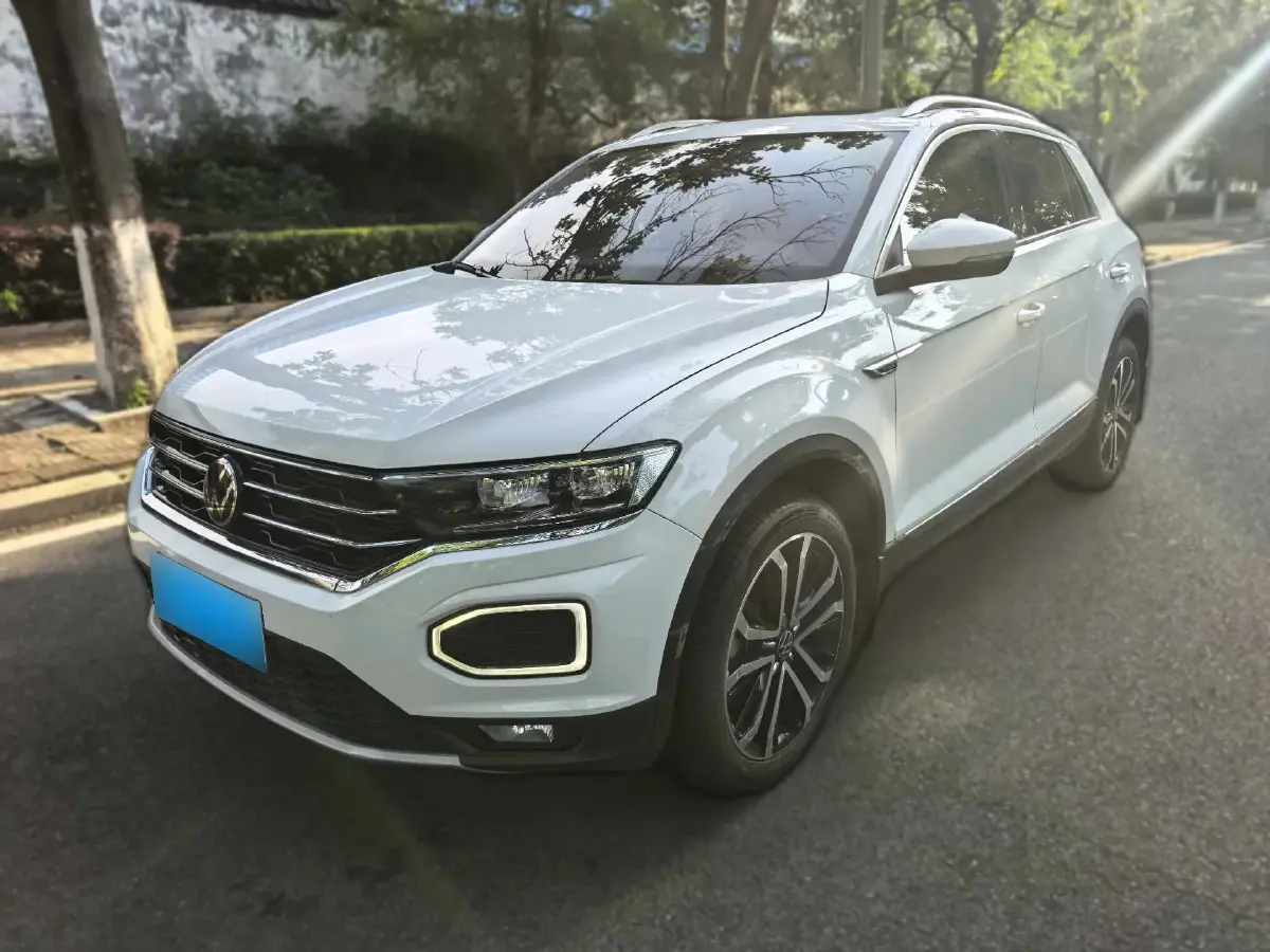 2021 Volkswagen T-Roc 1.4T 150HP L4 7DCT
