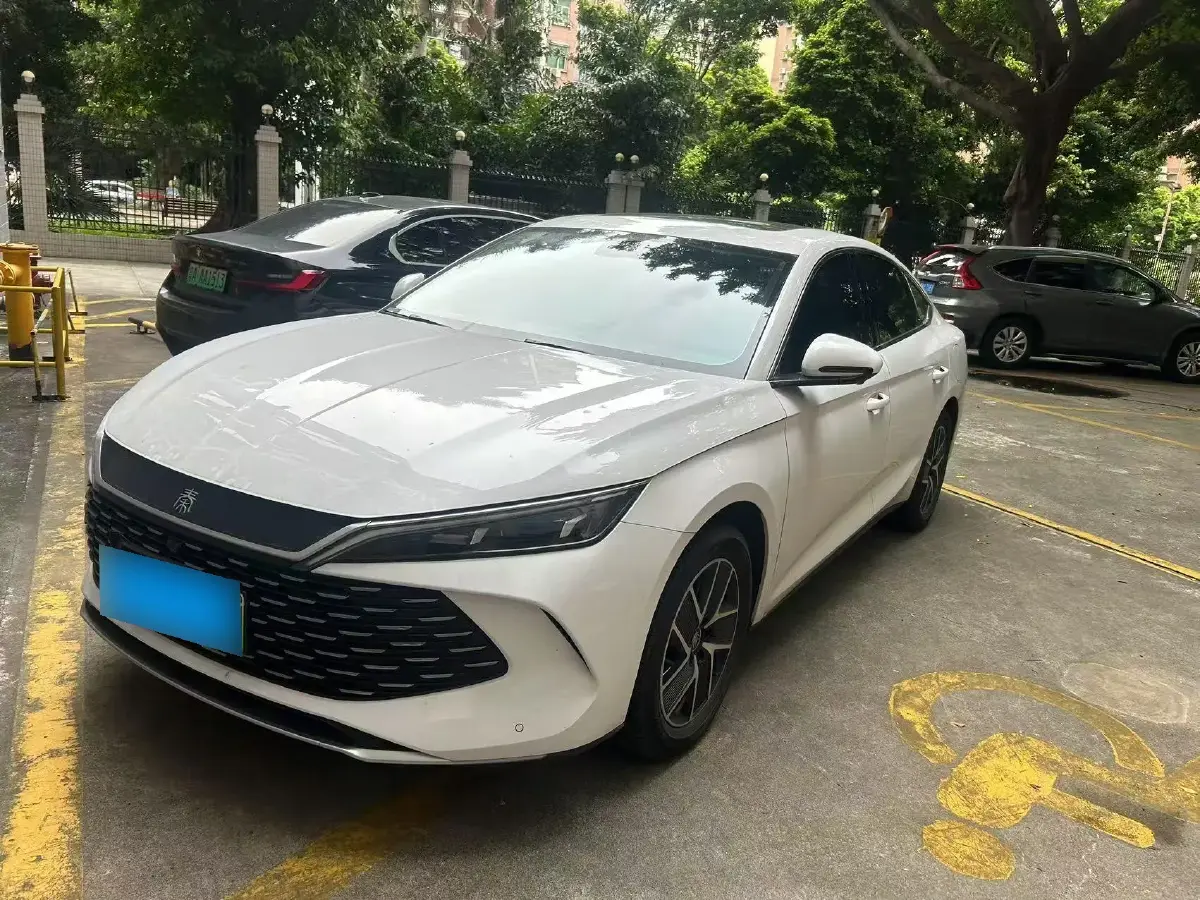 2024 BYD QinL 1.5L 101HP L4 E-CVT PHEV 15.87KWH