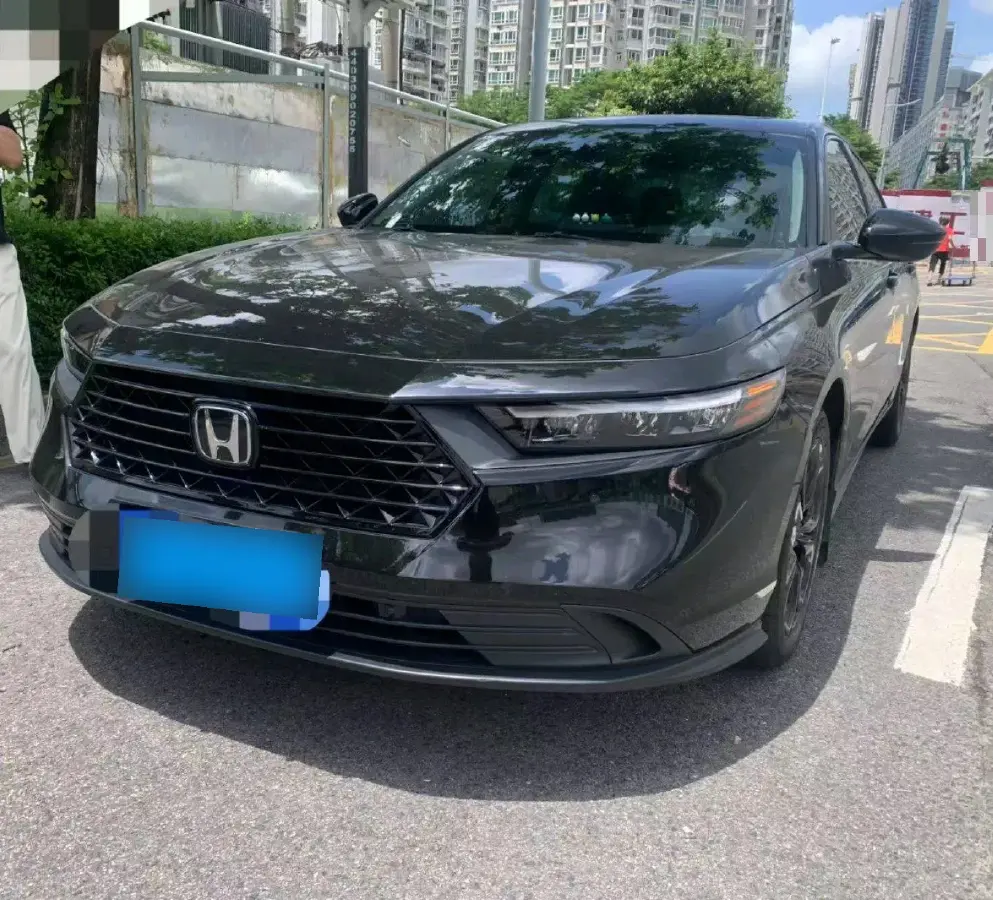 2023 Honda Accord 1.5T 192HP L4 CVT