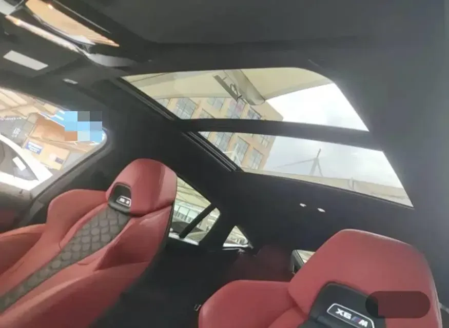 2022 BMW X6 M 4.4T 600HP V8 8AT,autocango,china used car exporter,china ev exporter,chinese used car exporter,chinese used ev exporter