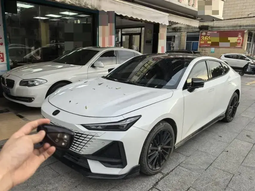 2022 ChangAn UNI-V 1.5T 188HP L4 7DCT