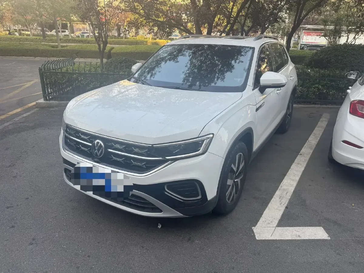 2023 Volkswagen Tayron 2.0T 186HP L4 7DCT