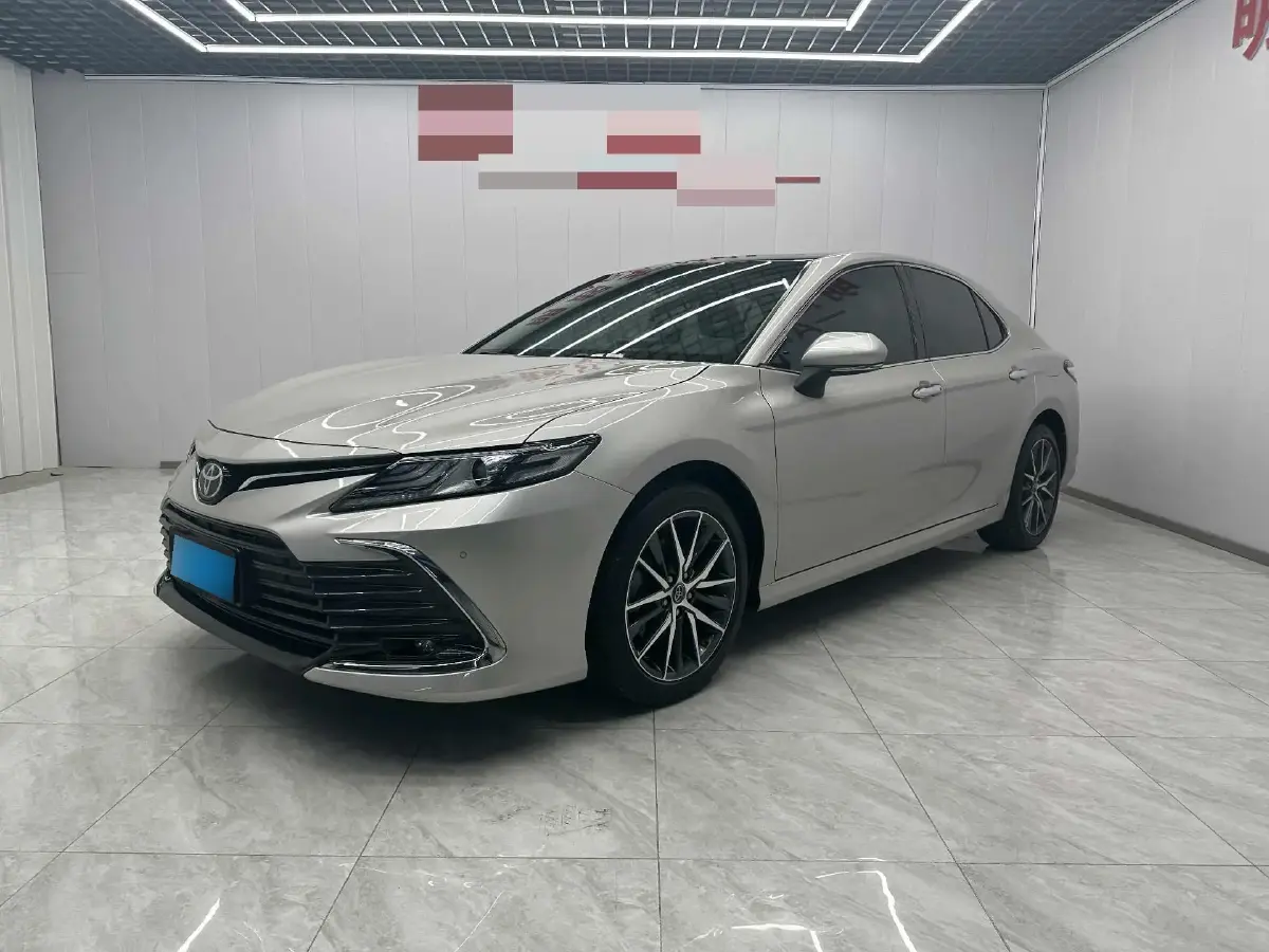 2021 Toyota Camry 2.5L 209HP L4 8AT