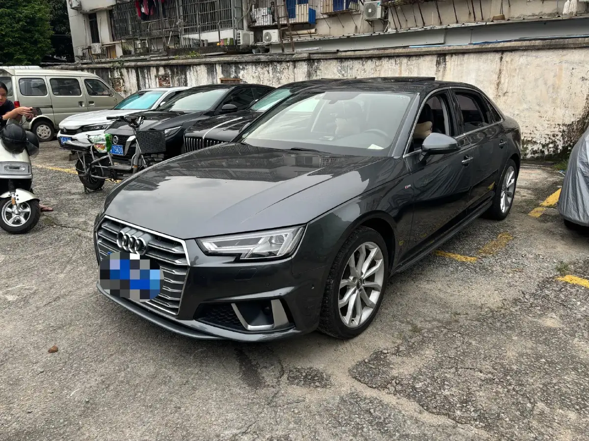 2019 Audi A4L 2.0T 190HP L4 7DCT