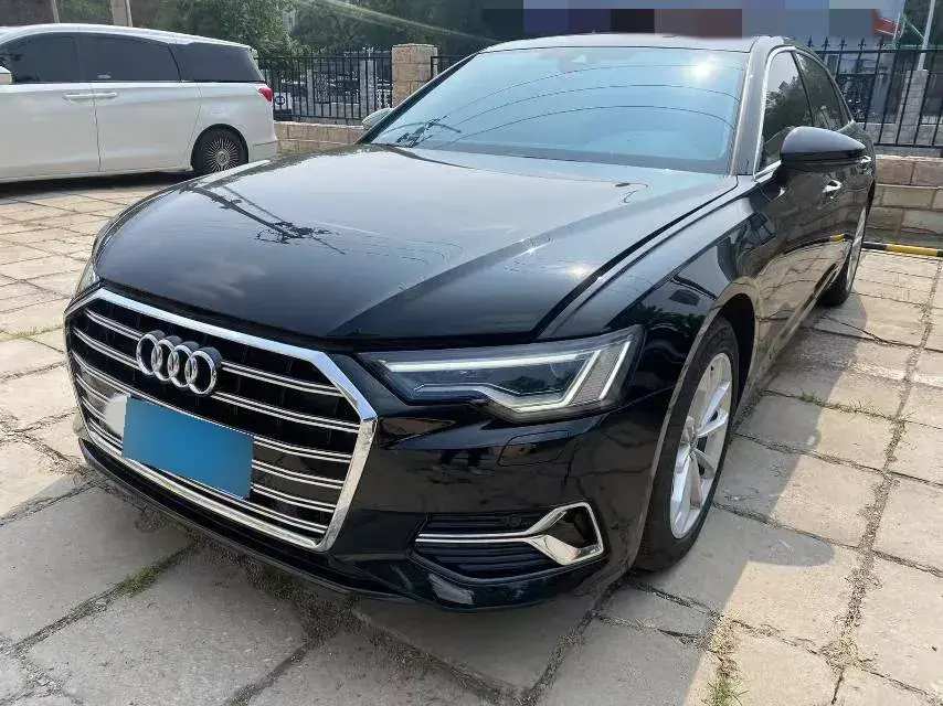 2023 Audi A6L 2.0T 190HP L4 7DCT