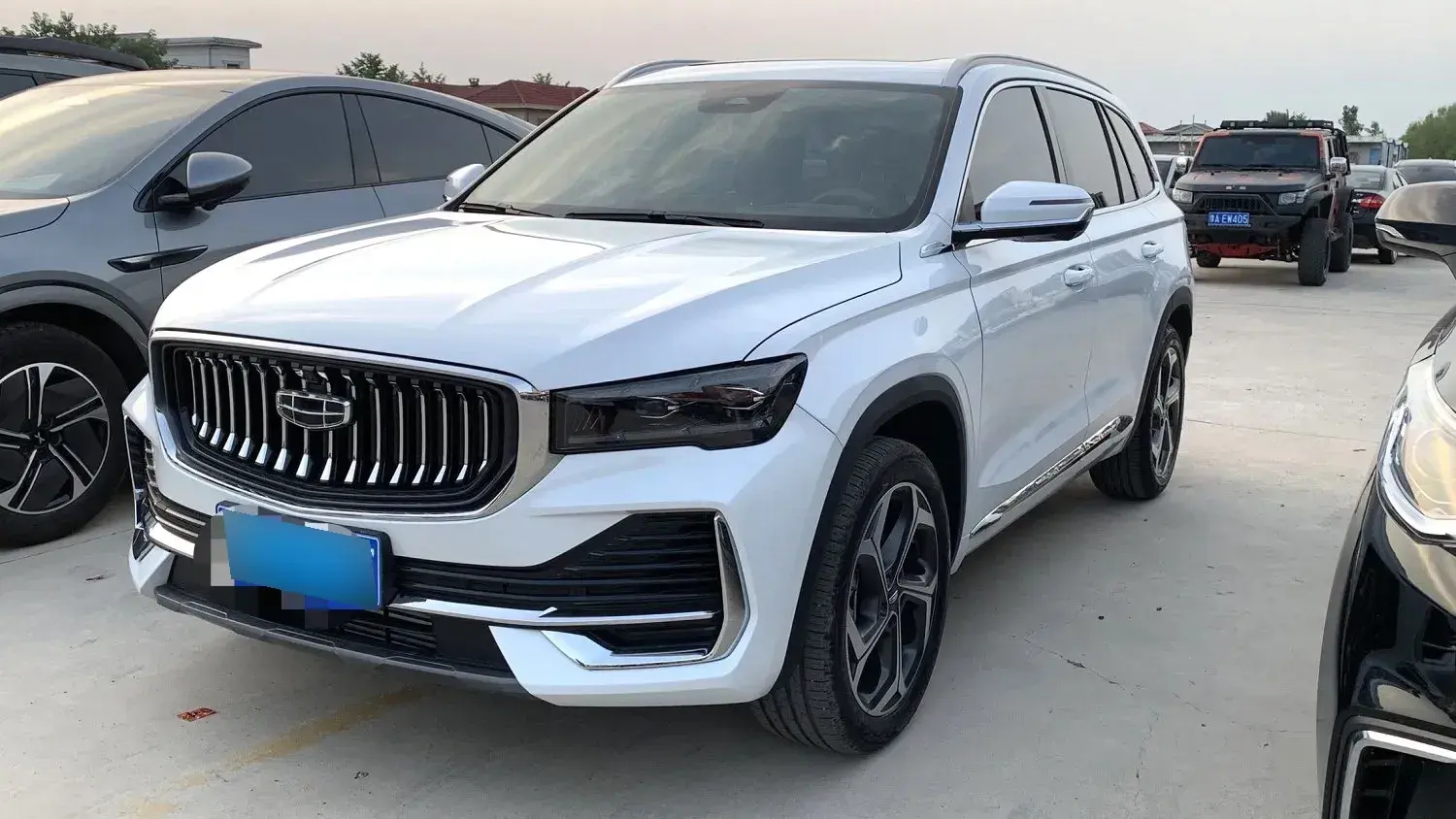 2024 Geely Monjaro 2.0T 238HP L4 8AT