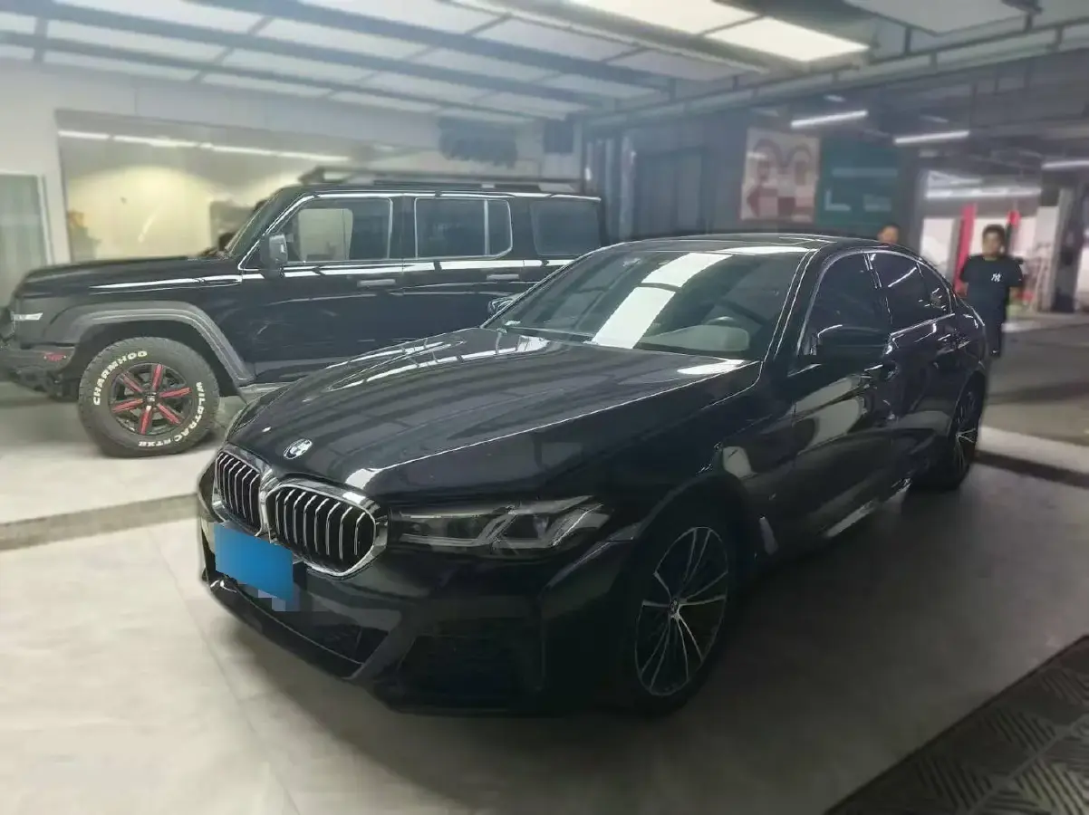 2021 BMW 5 Series 2.0T 252HP L4 8AT