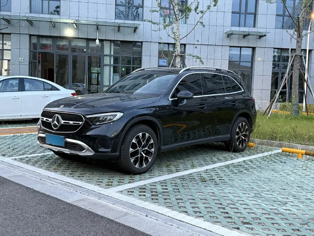 2024 Mercedes-Benz GLC Class 2.0T 204HP L4 9AT