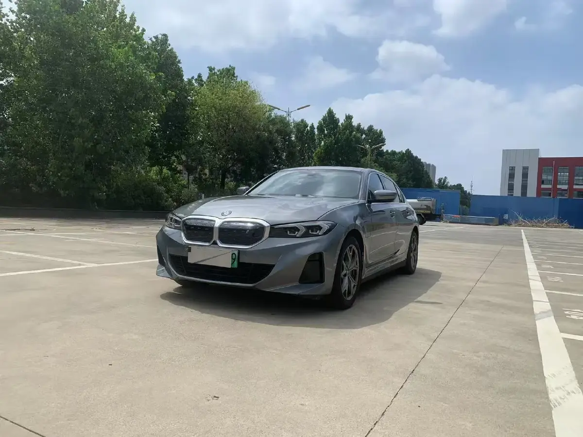 2024 BMW i3 BEV 70KWH