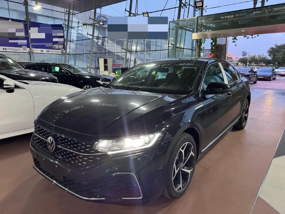 2025 Volkswagen Passat 1.5T 160HP L4 7DCT