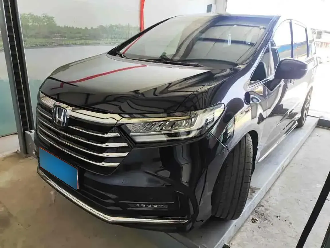 2022 Honda Odyssey 2.0L 146HP L4 E-CVT Hybrid