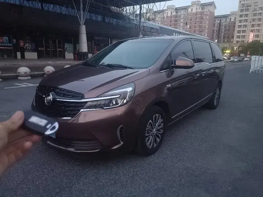 2021 Buick GL8 2.0T 237HP L4 9AT